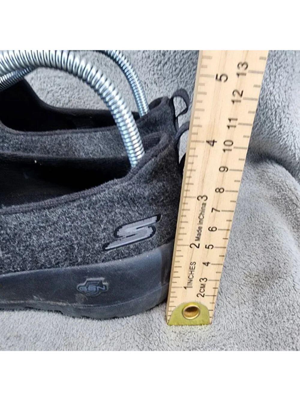 Skechers Shoes Womens Size 8.5 Gray Slip On Textile Sneakers *Read*